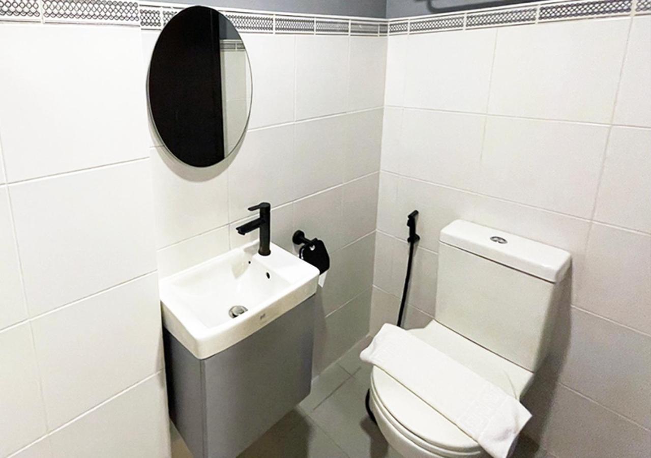 Mystay Bgc East 3*
